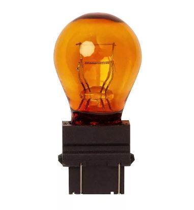 L14227 (3757К) 12V PY27/7W WX2.5x16Q Лампочка LYNXauto